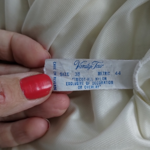 Vanity Fair Vintage Slip - Picture 8 of 8